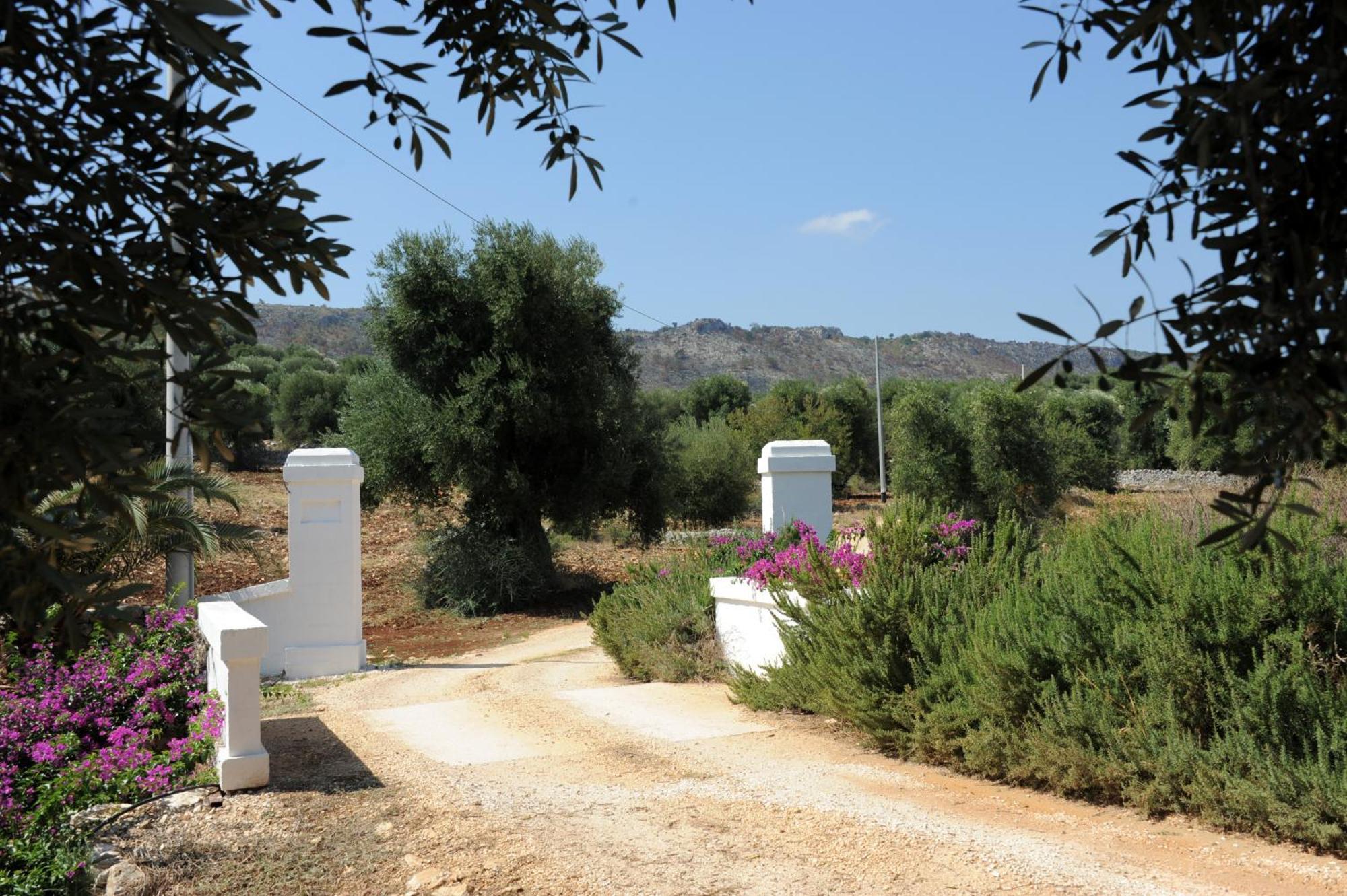 Masseria Lama Di Galizia Villa Ostuni Exterior photo